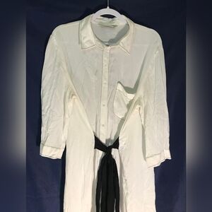 ZARA BASIC women's  Classic White  Shirt Zize L made In Moroco